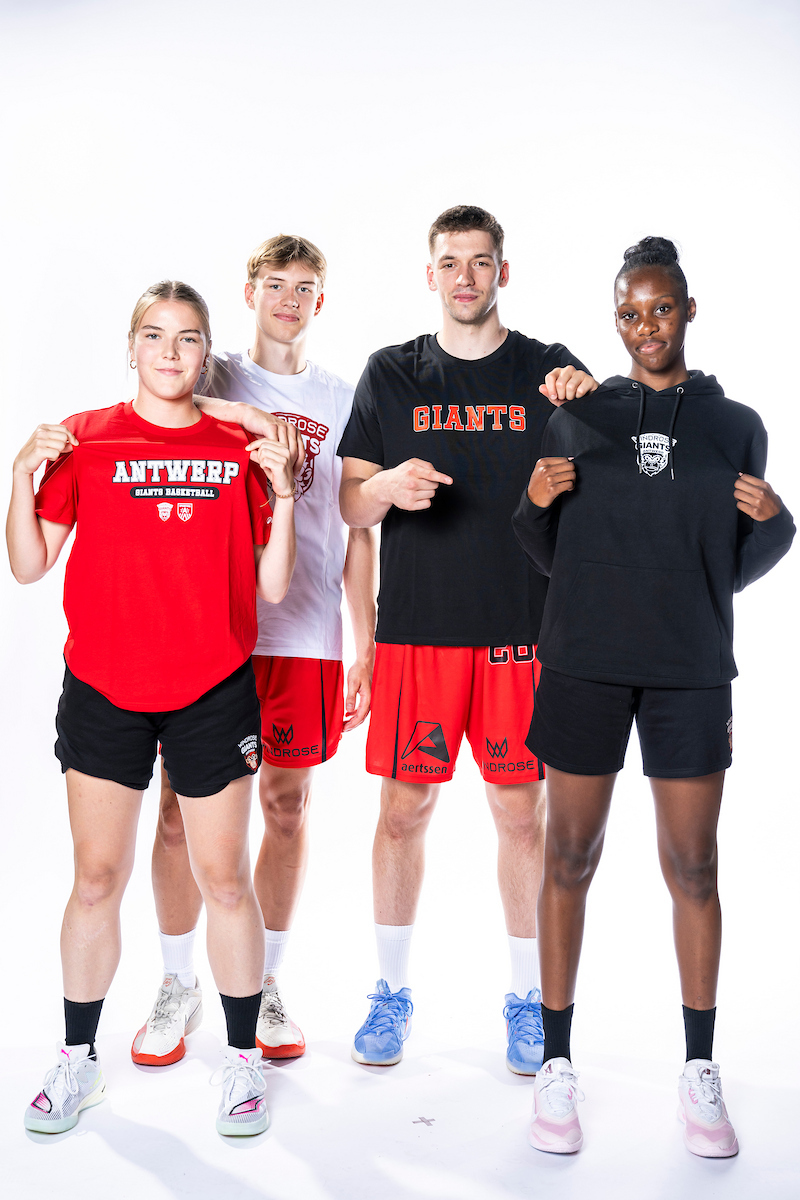 Giants merchandise — Decathlon collection