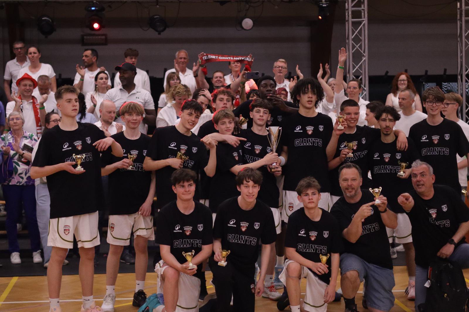 J16 B — Winnaars BVA