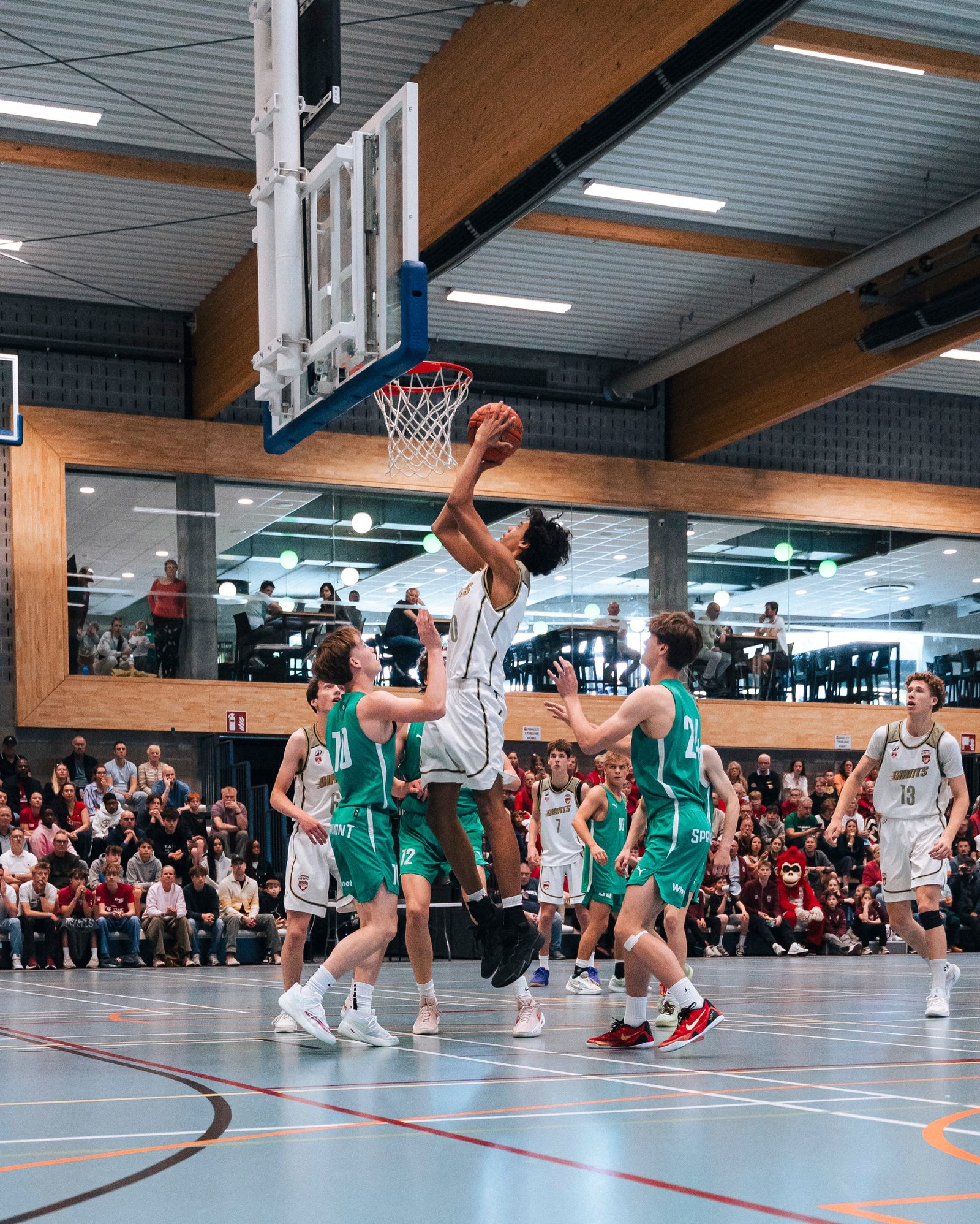J16 A Final 4 Lier