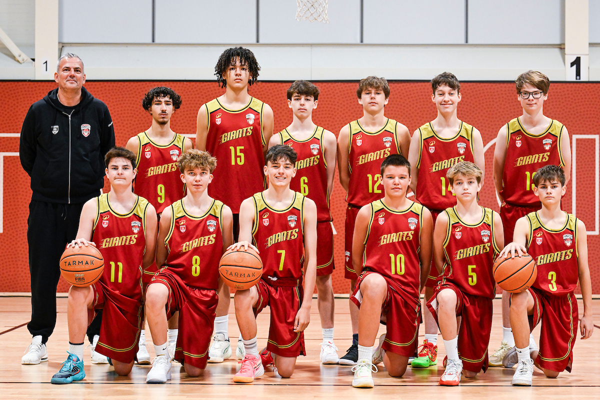 J16 B — Windrose Giants Antwerp